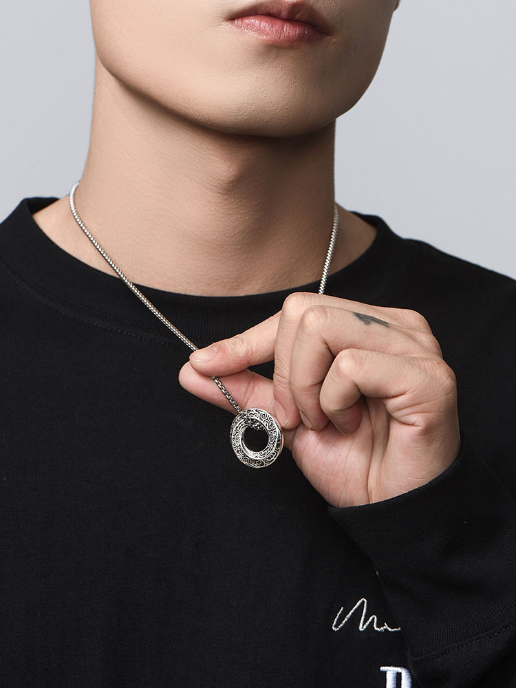 S925 Silver Vintage Tang Grass Möbius Ring Pendant Necklace