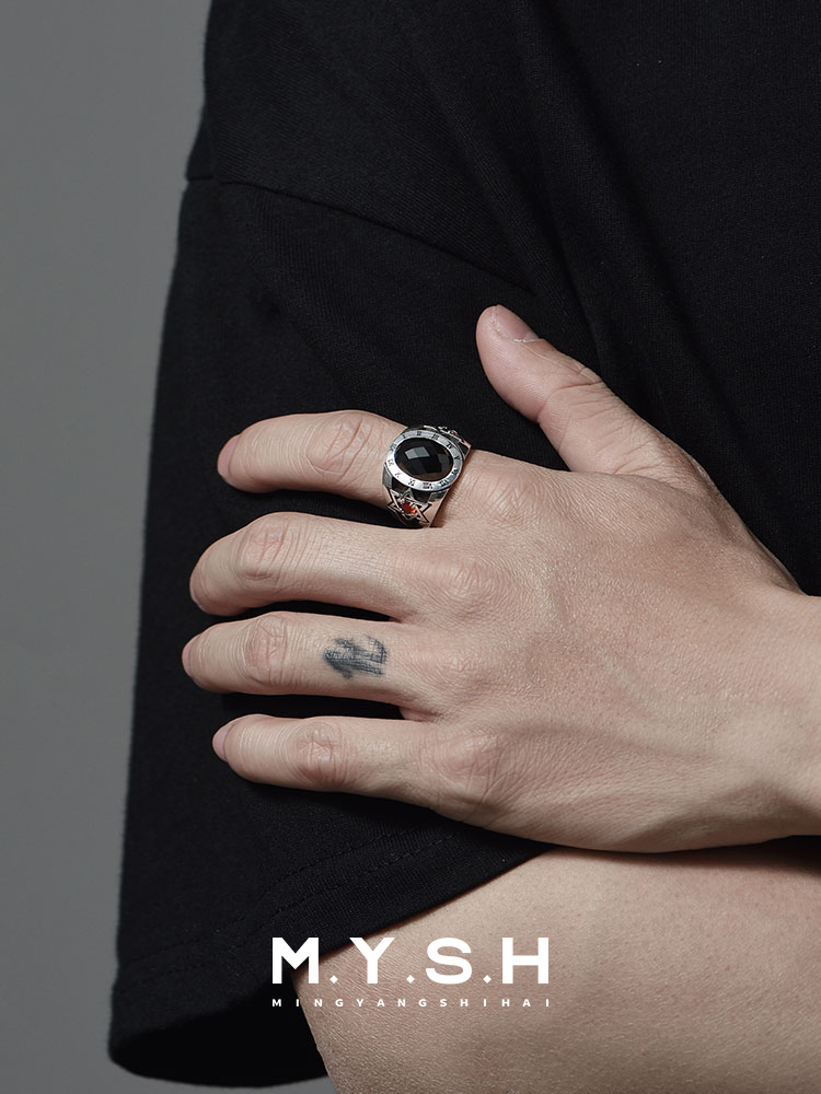 S925 Silver Roman Numeral Star of David Black Gem Ring