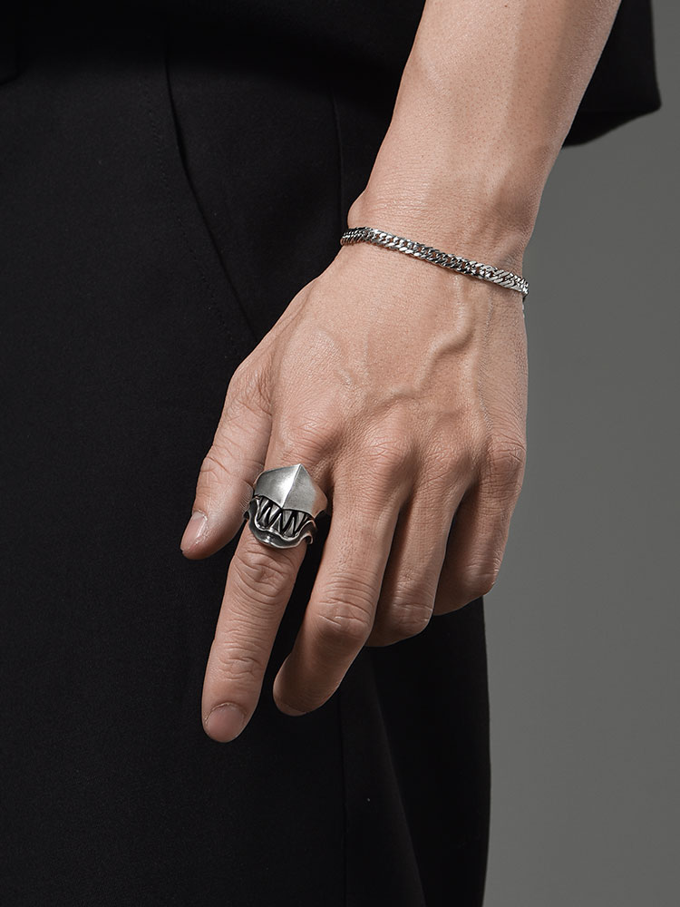 S925 Silver Predator Helmet Fang Ring