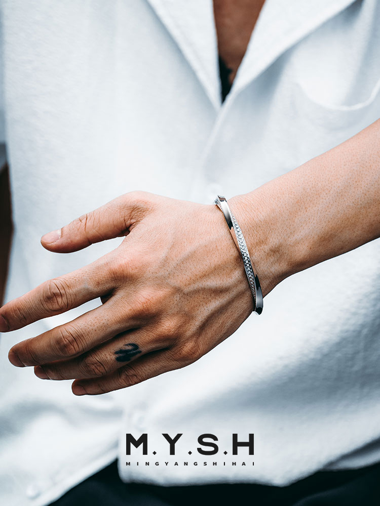 S925 Silver Möbius Twist Cuff Bracelet for Men
