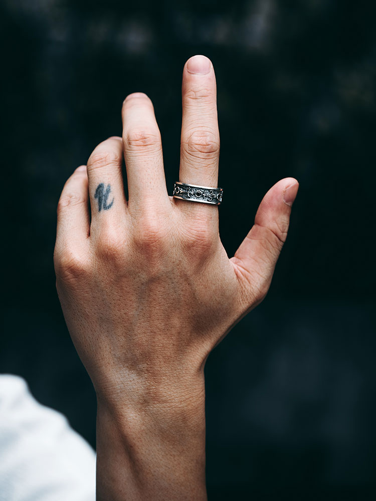 S925 Silver Fleur-de-Lis Black Onyx Wide Band Ring