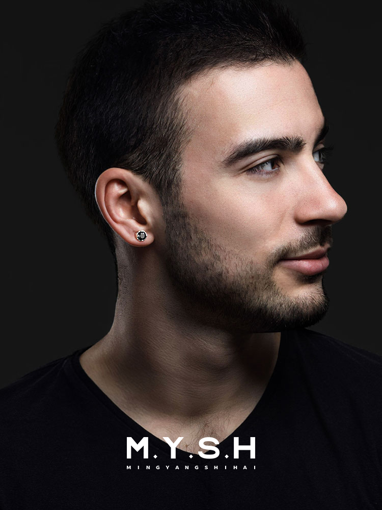 S925 Silver Black Onyx Prong-Set Stud Earrings