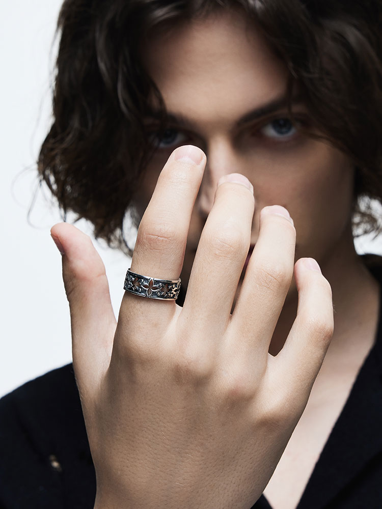 S925 Silver Black Four-Leaf Clover Wide Ring