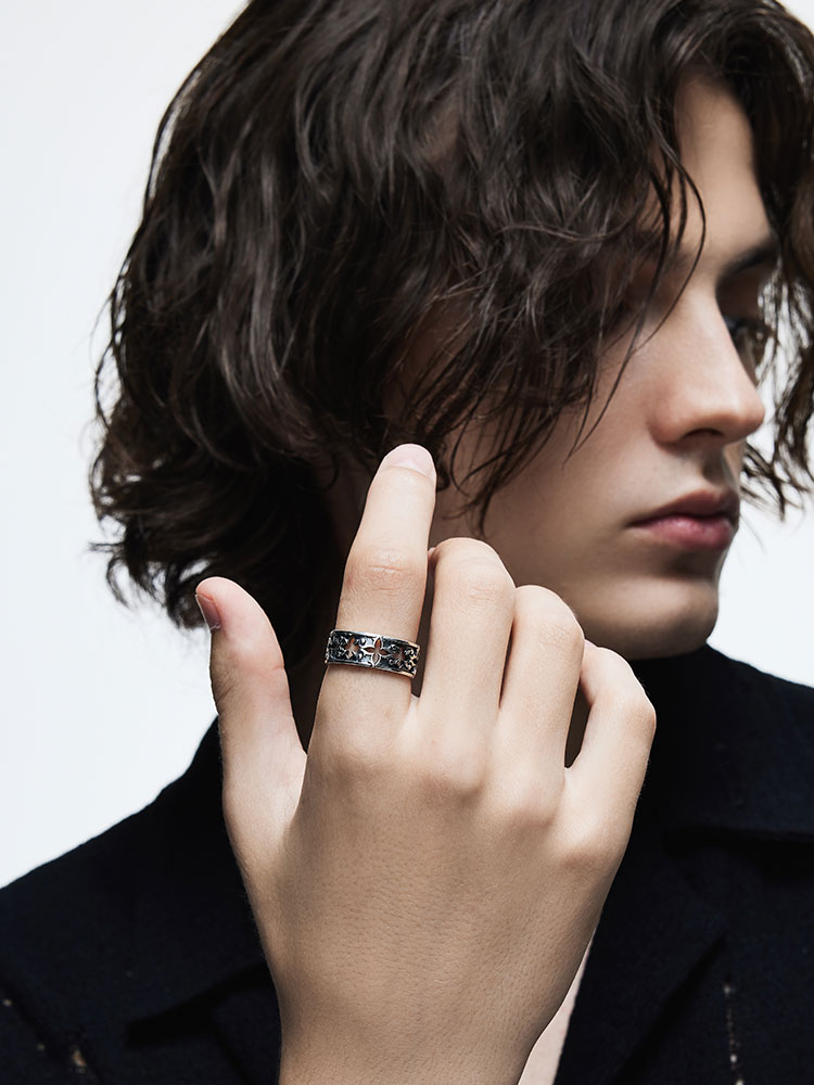 S925 Silver Black Four-Leaf Clover Wide Ring