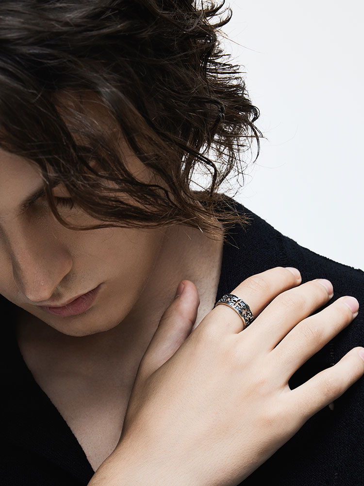 S925 Silver Black Four-Leaf Clover Wide Ring