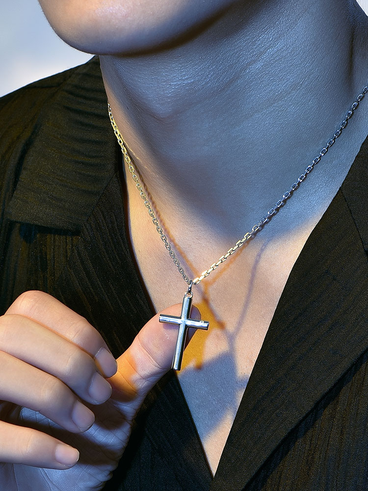 S925 Silver Minimal Diamond Cross Pendant Necklace