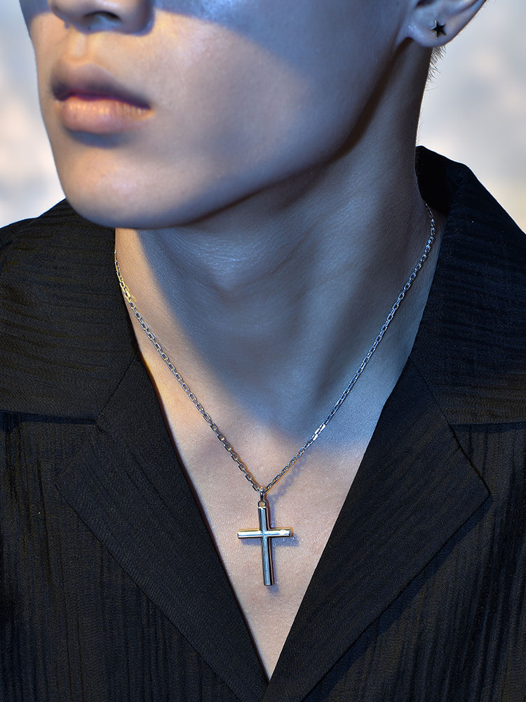 S925 Silver Minimal Diamond Cross Pendant Necklace
