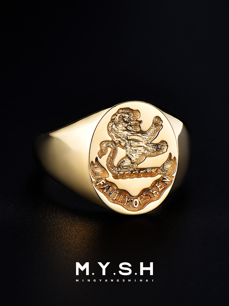 Customizable 18K Gold Lion Crest Signet Ring