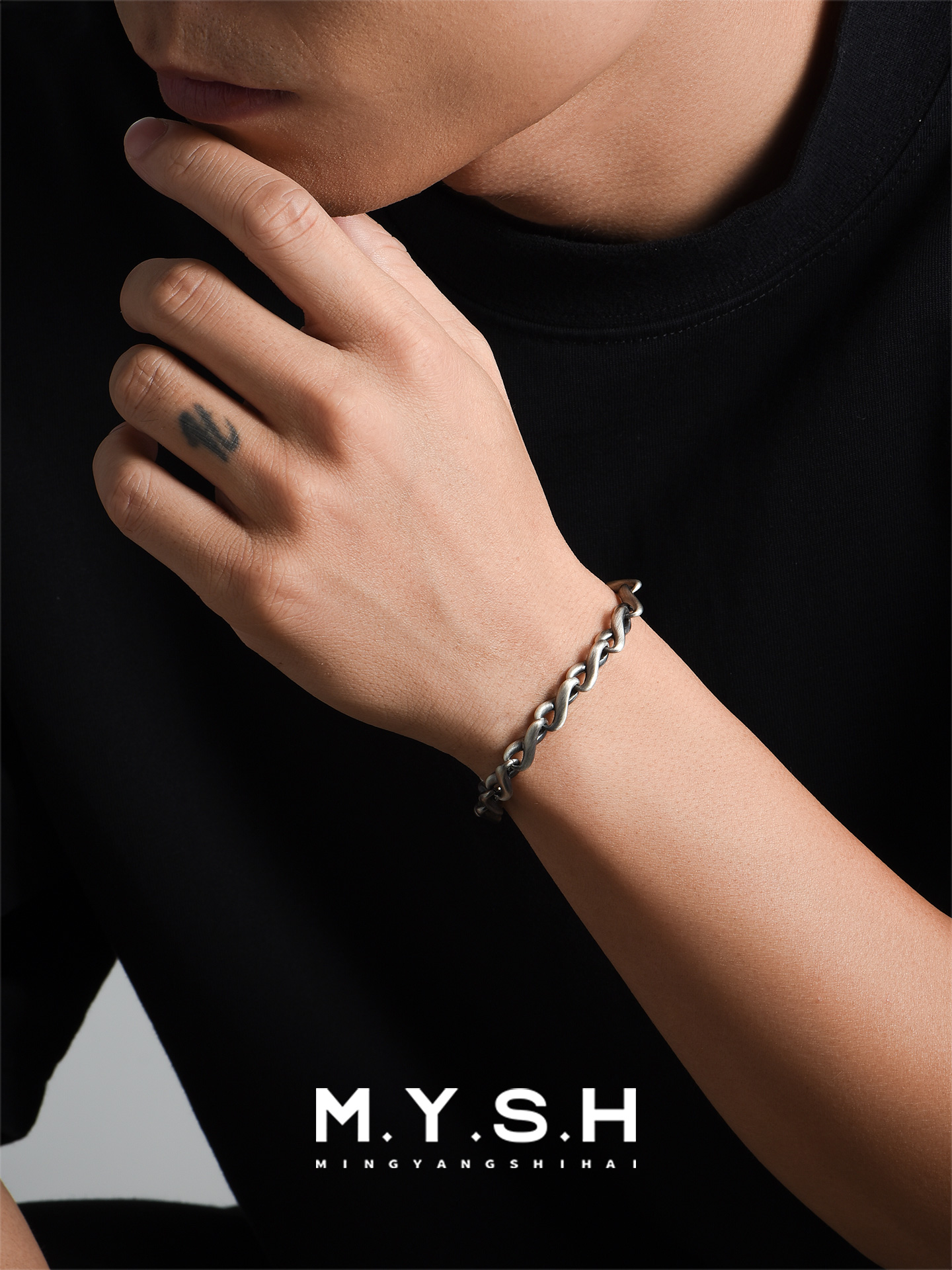S925 Silver Oxidized Möbius Twist Bracelet