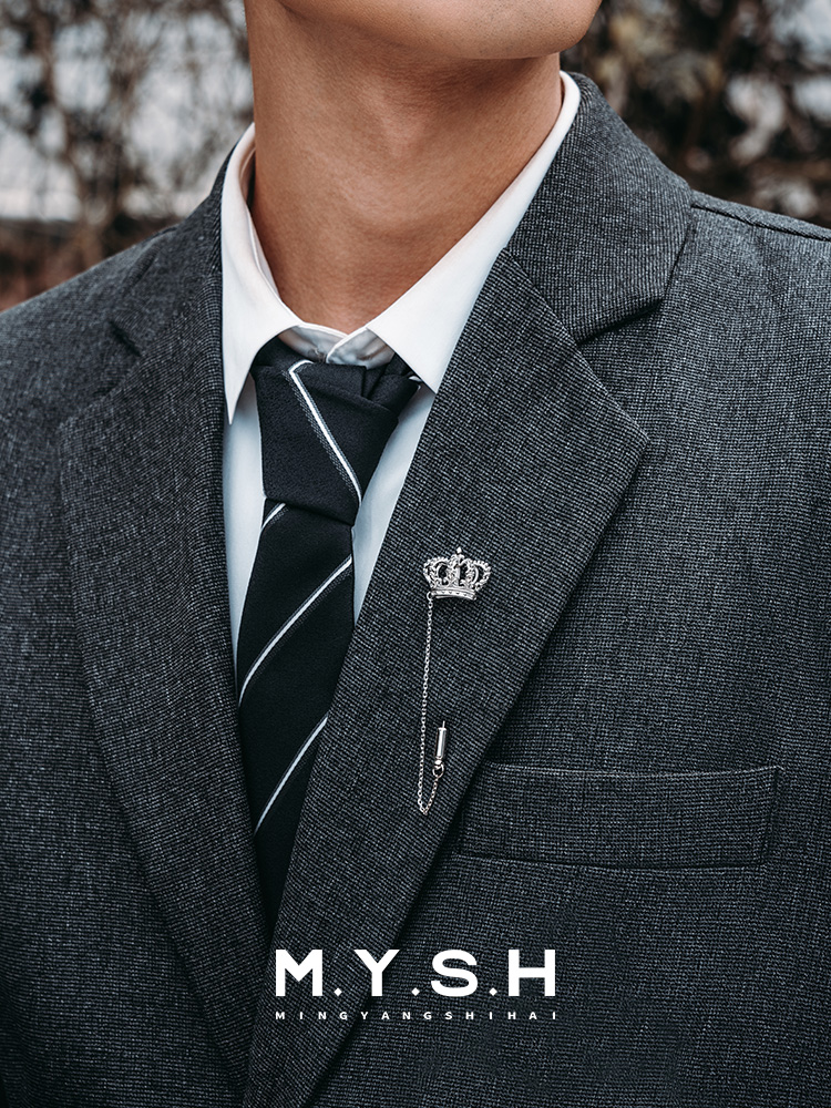S925 Silver Crowned Chain Lapel Pin