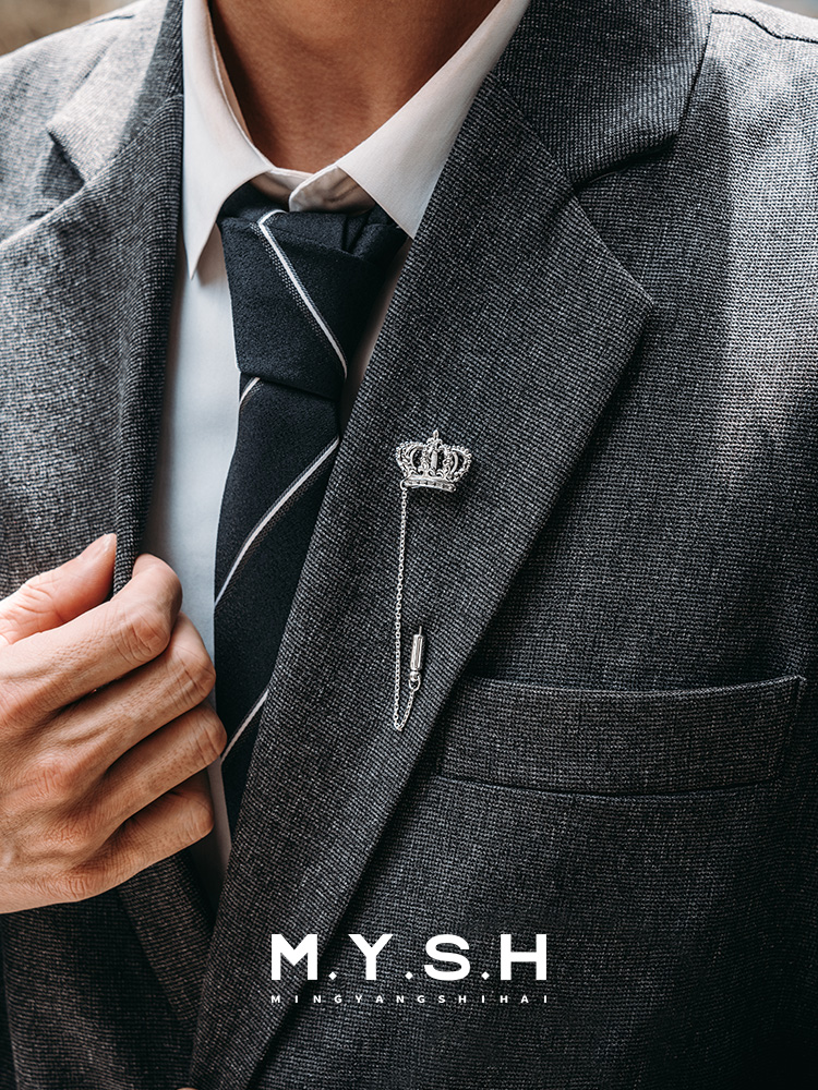 S925 Silver Crowned Chain Lapel Pin