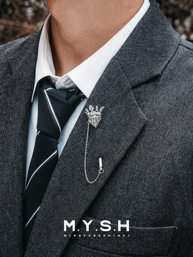 S925 Silver Crowned Diamond Lapel Pin