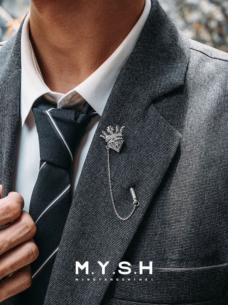 S925 Silver Crowned Diamond Lapel Pin