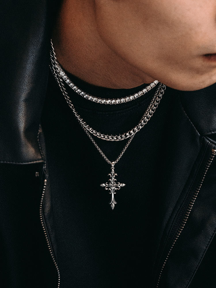 S925 Silver Crowned Cross Pendant Necklace