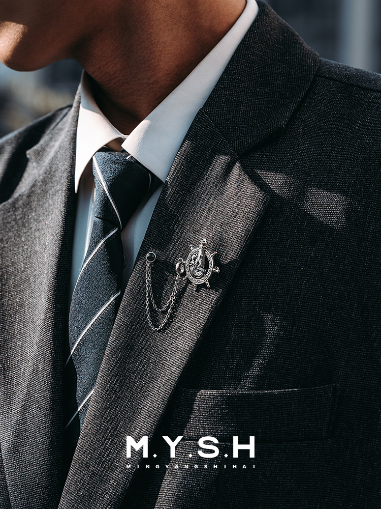 S925 Silver Lighthouse Ship Wheel Lapel Pin