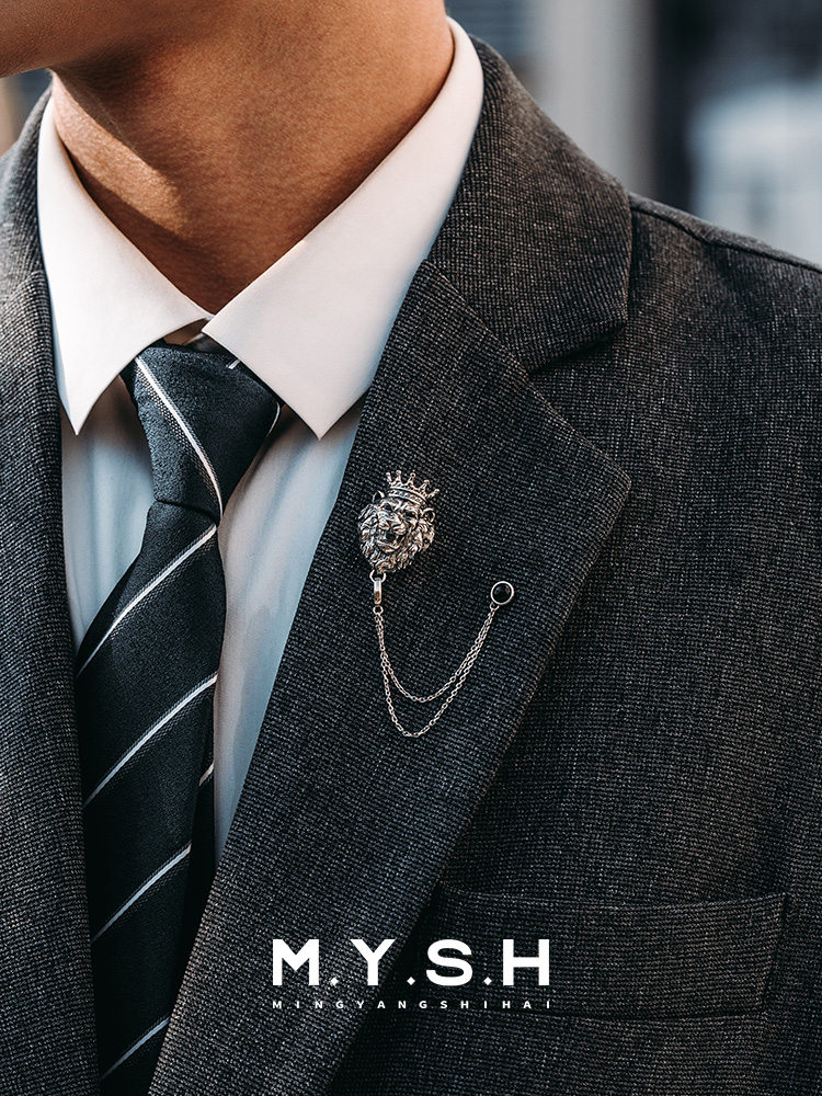 S925 Silver 3D Crowned Lion Lapel Pin (Double Wear)