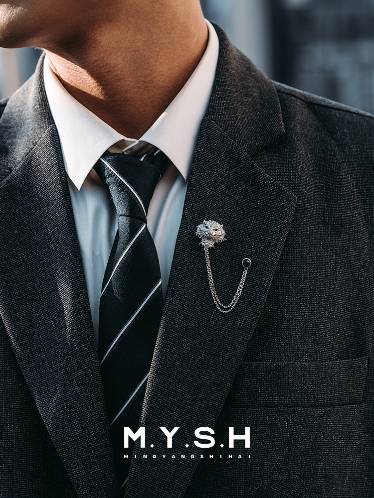 S925 Silver 3D Fierce Tiger Lapel Pin