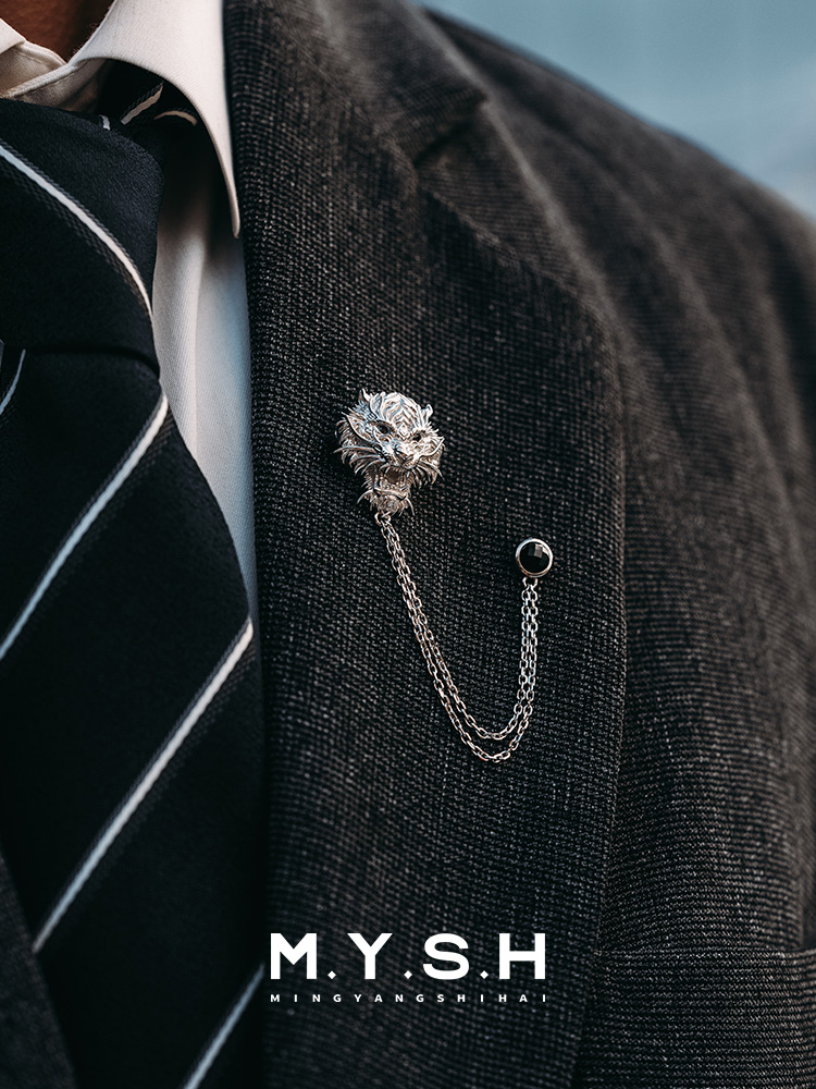 S925 Silver 3D Fierce Tiger Lapel Pin