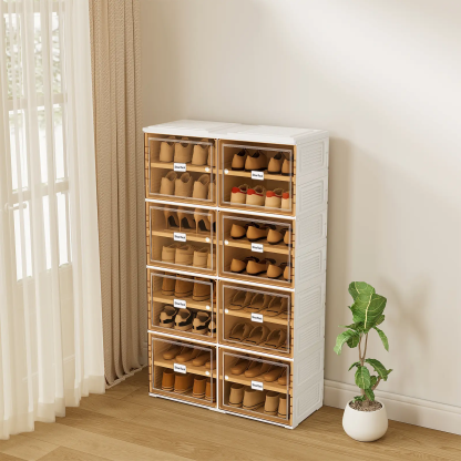 Zapatero plegable con puertas transparentes magnéticas, de 9 niveles; tiene capacidad para 18 pares de zapatos. De diseño sencillo y gran capacidad, es un zapatero de plástico robusto y apilable que ahorra espacio, no requiere instalación y resulta sumame
