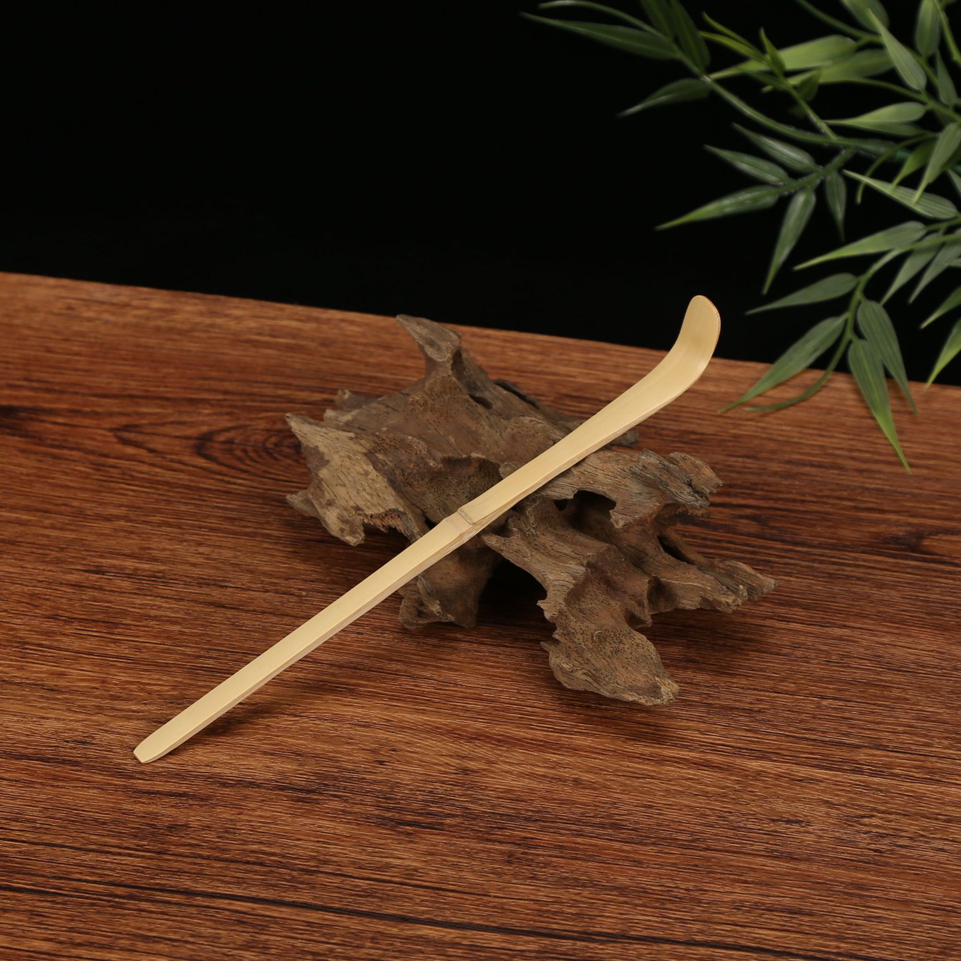 Natural Bamboo Matcha Whisk for Brewing Fine Bright Green Matcha