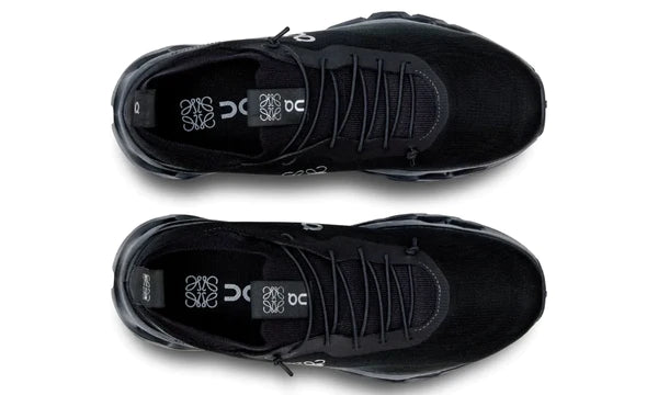 Collab' x Cloudtilt 'Black'