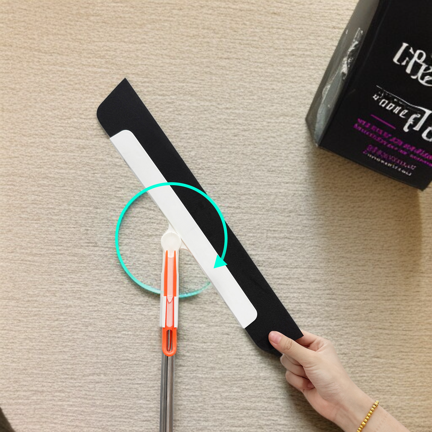 Durable rubber broom for streak-free glass cleaning