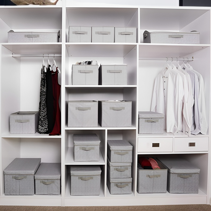 Foldable fabric storage container for space saving