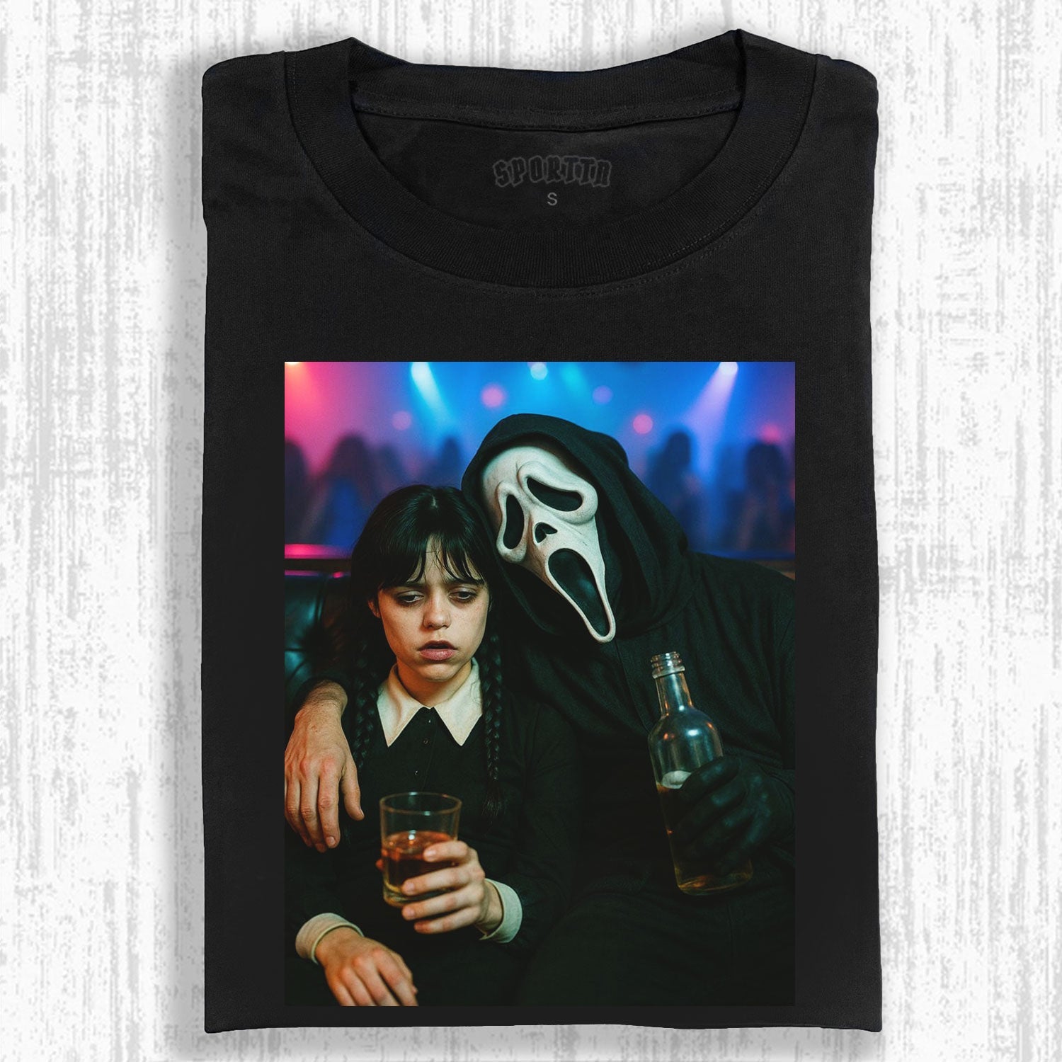 WEDNESDAY AND SCREAM CHARACTERS RETRO - STYLE T-SHIRT-LASPORTN