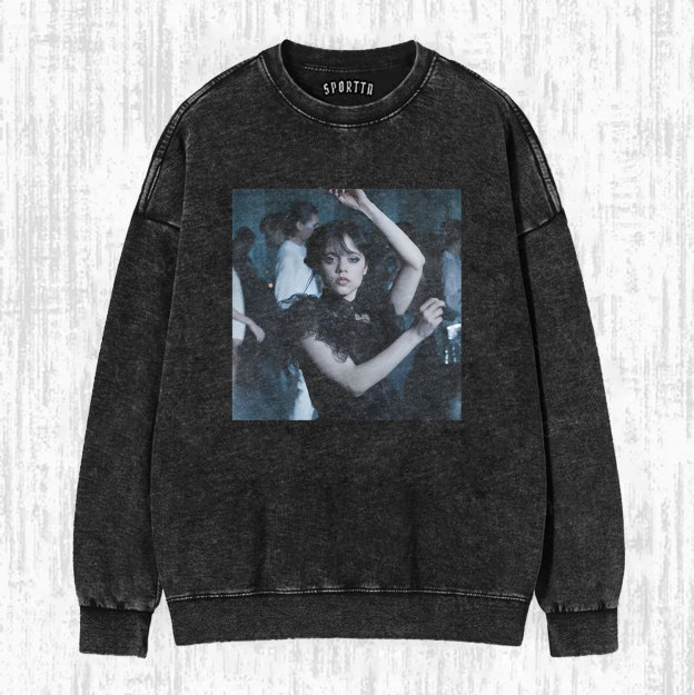 WEDNESDAY S2 ADDAMS THEMED T-SHIRT-LASPORTN