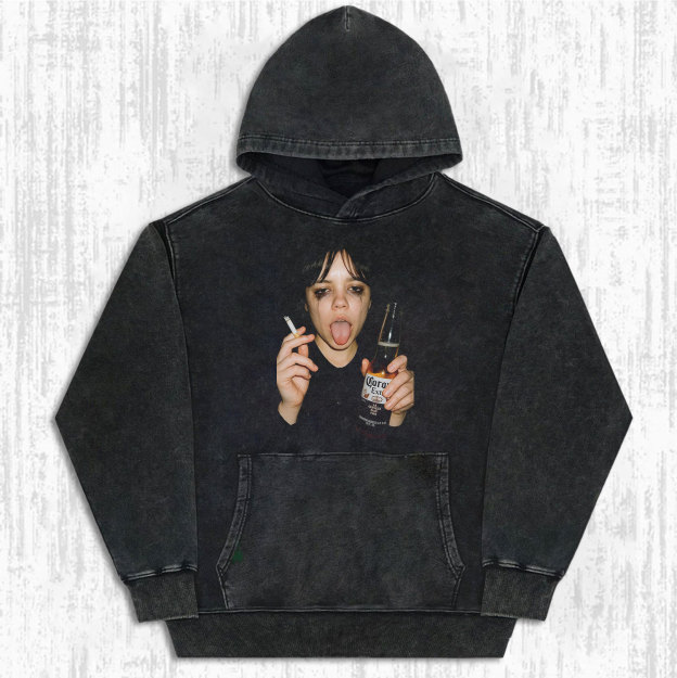 WEDNESDAY S2 ADDAMS THEMED T-SHIRT-LASPORTN