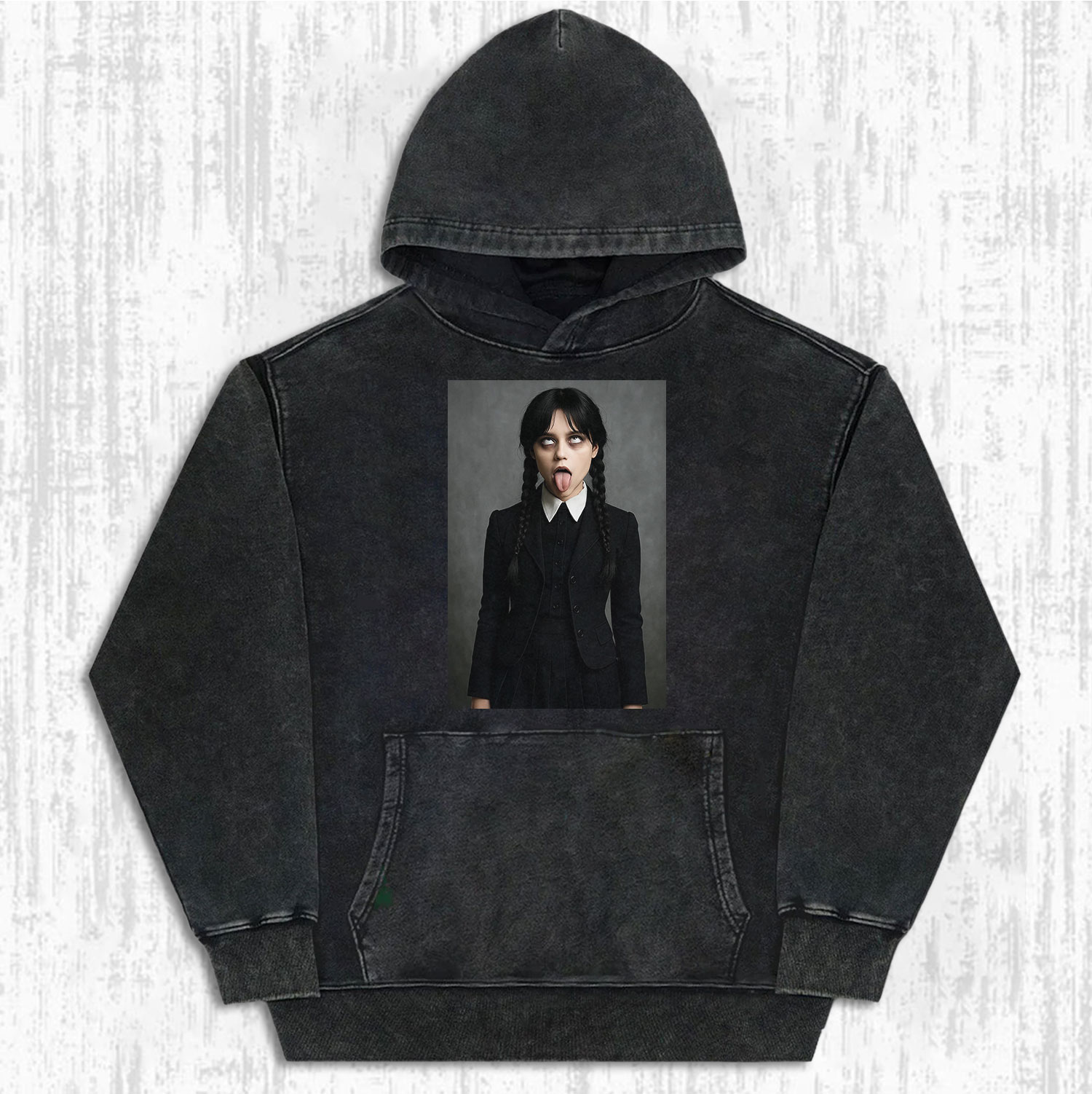 WEDNESDAY S2 ADDAMS THEMED T-SHIRT-LASPORTN