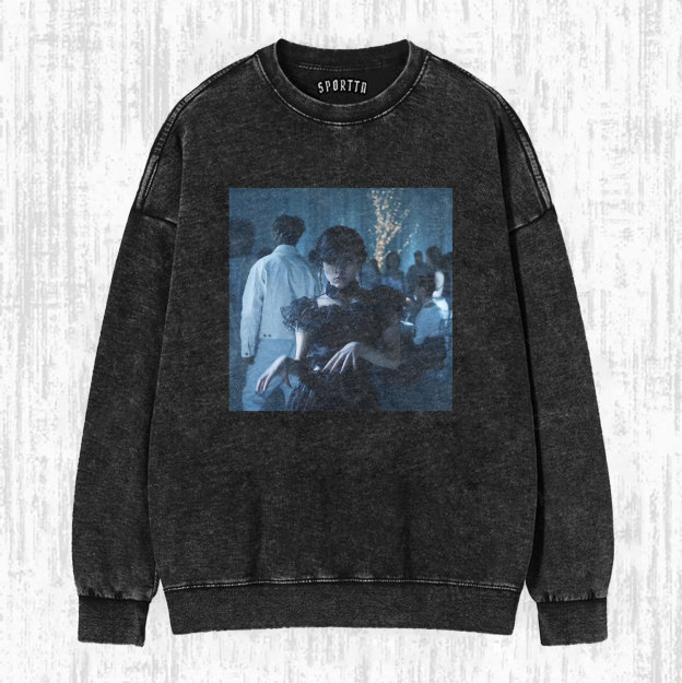 WEDNESDAY S2 ADDAMS THEMED T-SHIRT-LASPORTN