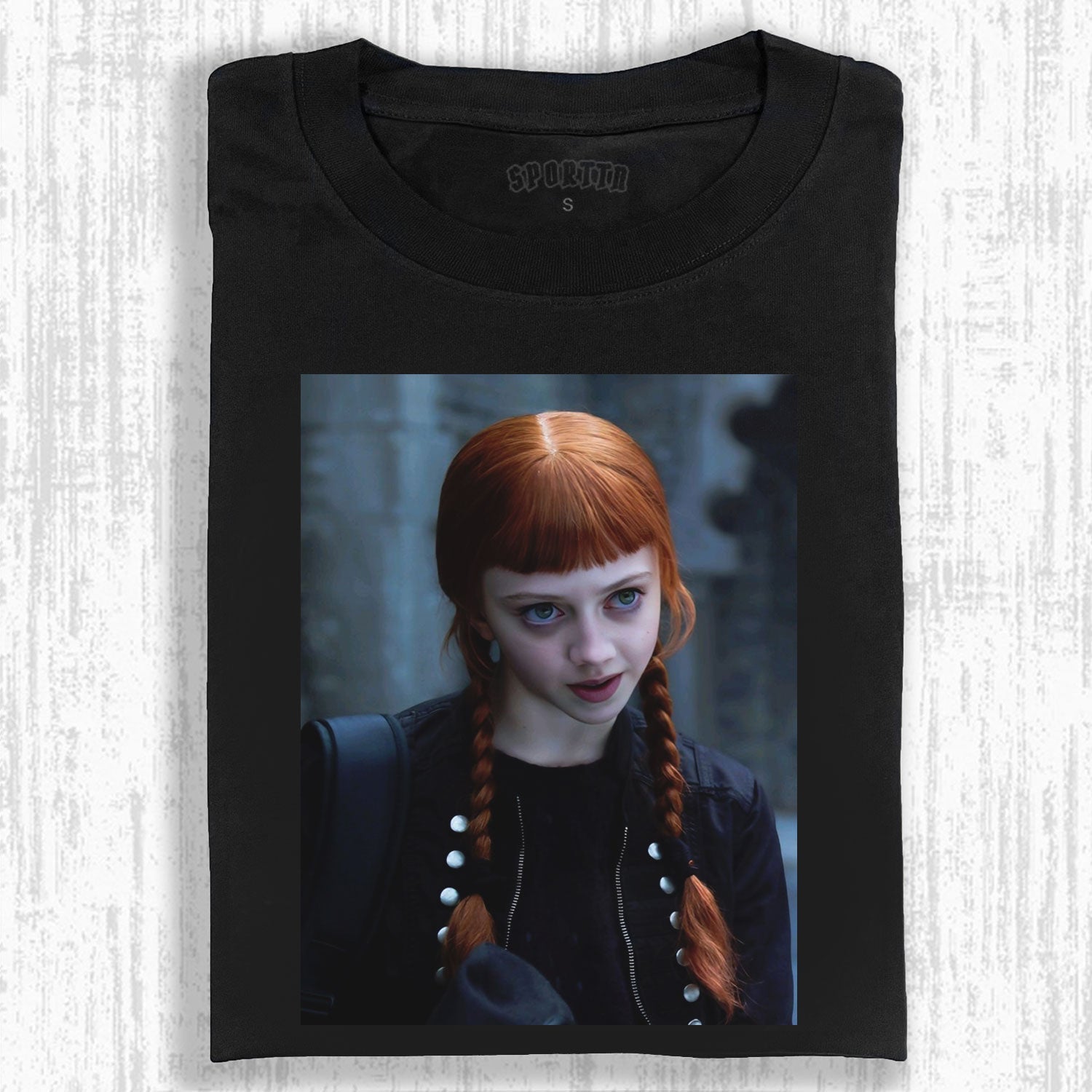 AGNES DEMILLE WEDNESDAY S2 THEMED T-SHIRT-LASPORTN