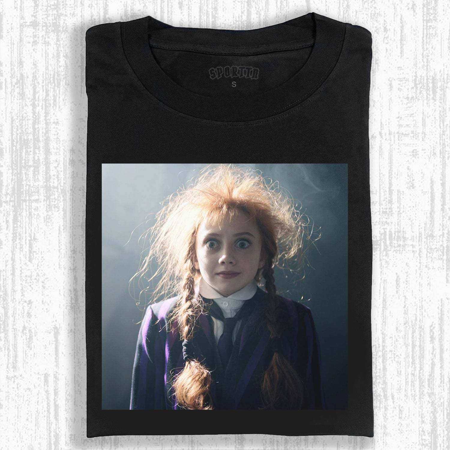 AGNES DEMILLE WEDNESDAY S2 THEMED T-SHIRT-LASPORTN