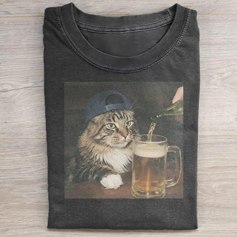 Funny Maine Coon Cat Drinking Beer Shirt