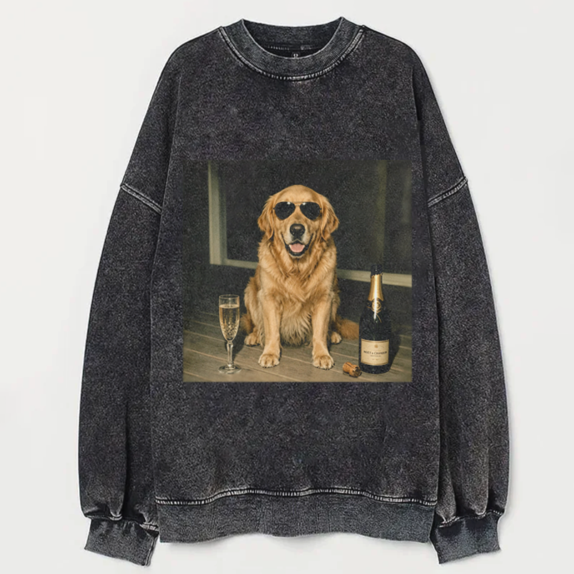 Golden Retriever Drinking Champagne Sweatshirt
