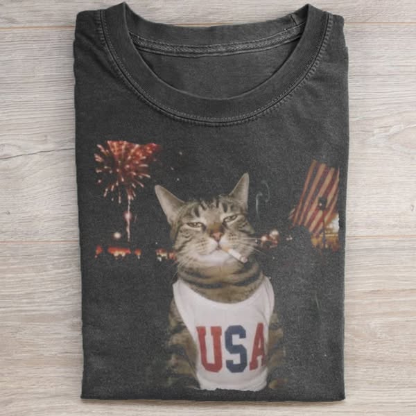 Patriotic Smoking Cat T-shirt