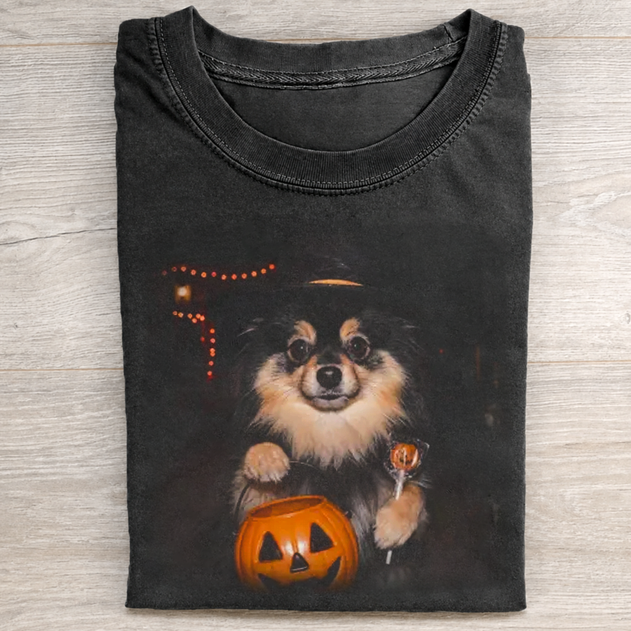 Pomeranian Halloween T-shirt
