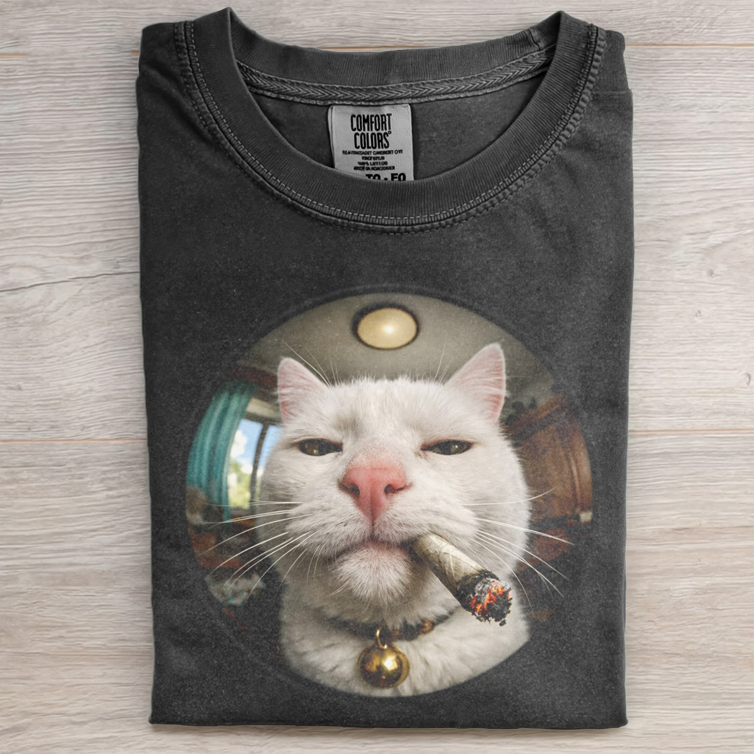 SMOKING CAT FUNNY MEME T-SHIRT