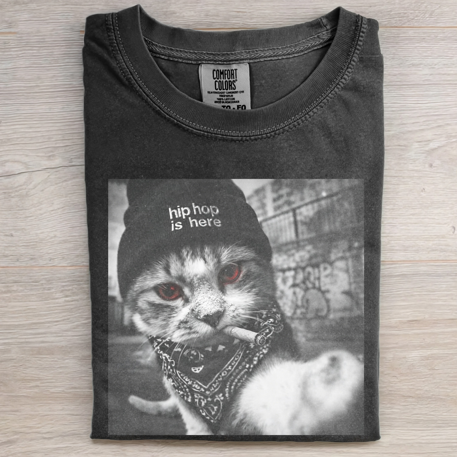 SMOKING CAT FUNNY MEME T-SHIRT