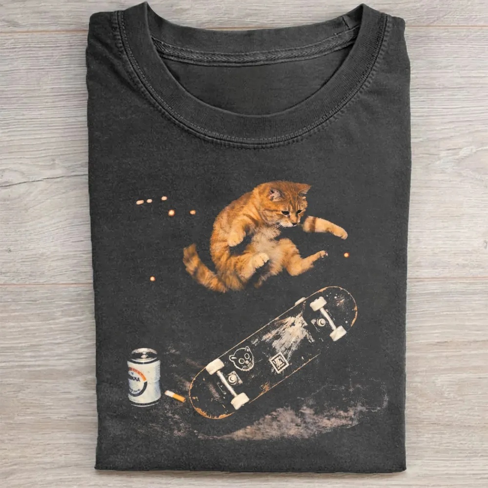 Vintage Skateboarding Cat Graphic Washed T-shirt