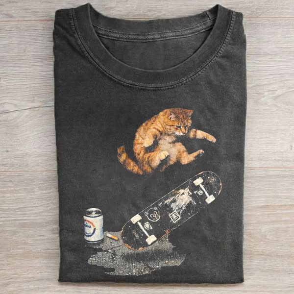 Vintage Skateboarding Cat T-shirt