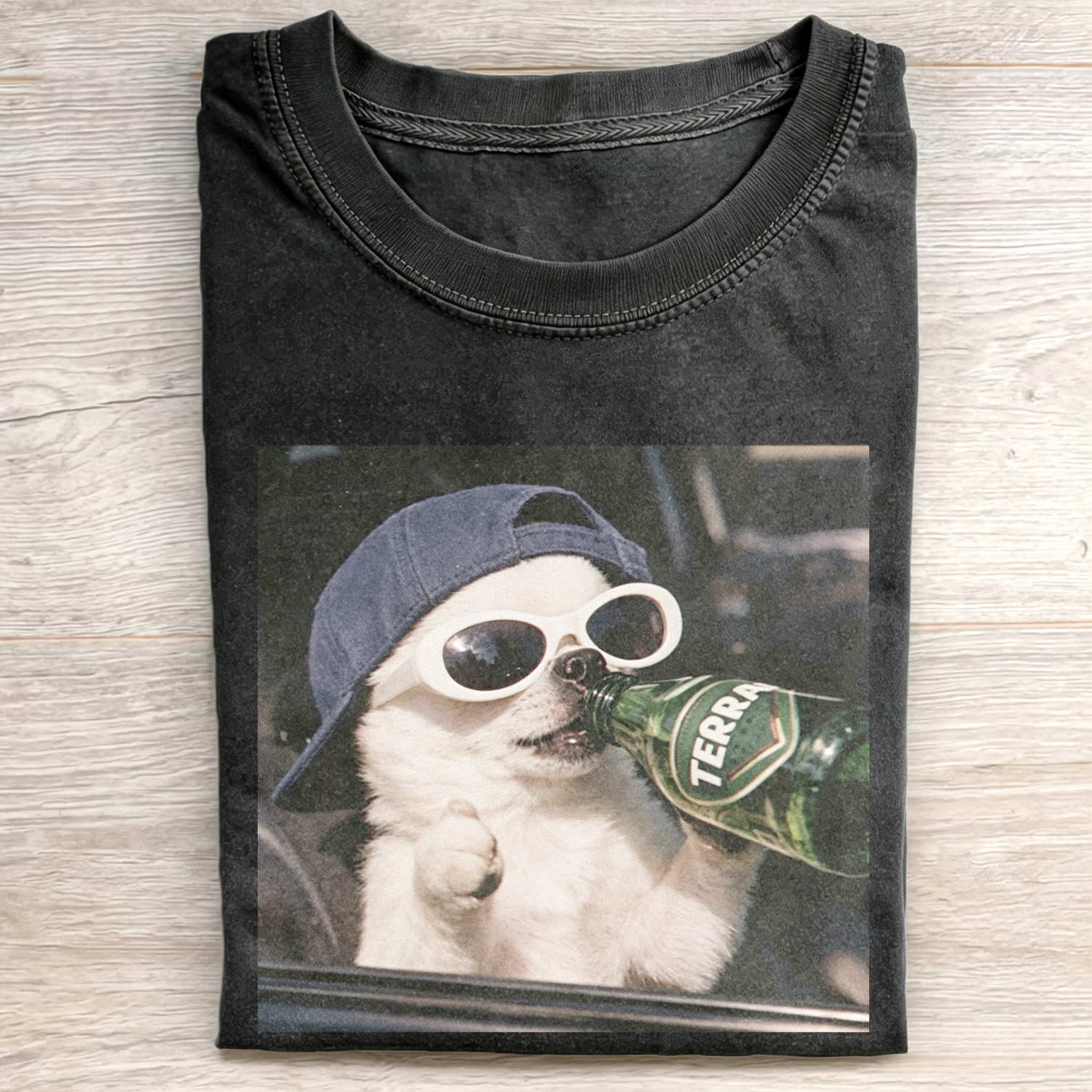 WACKY CHIHUAHUA DOG DRINKING BEER T-SHIRT