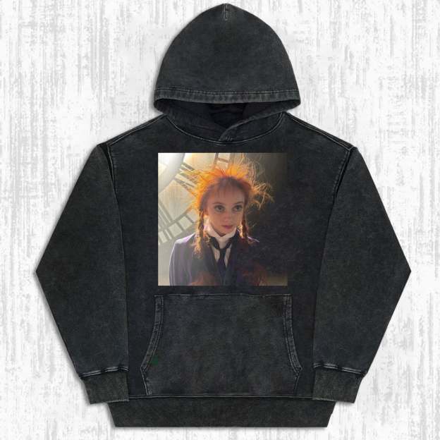 AGNES DEMILLE WEDNESDAY S2 THEMED T-SHIRT-LASPORTN