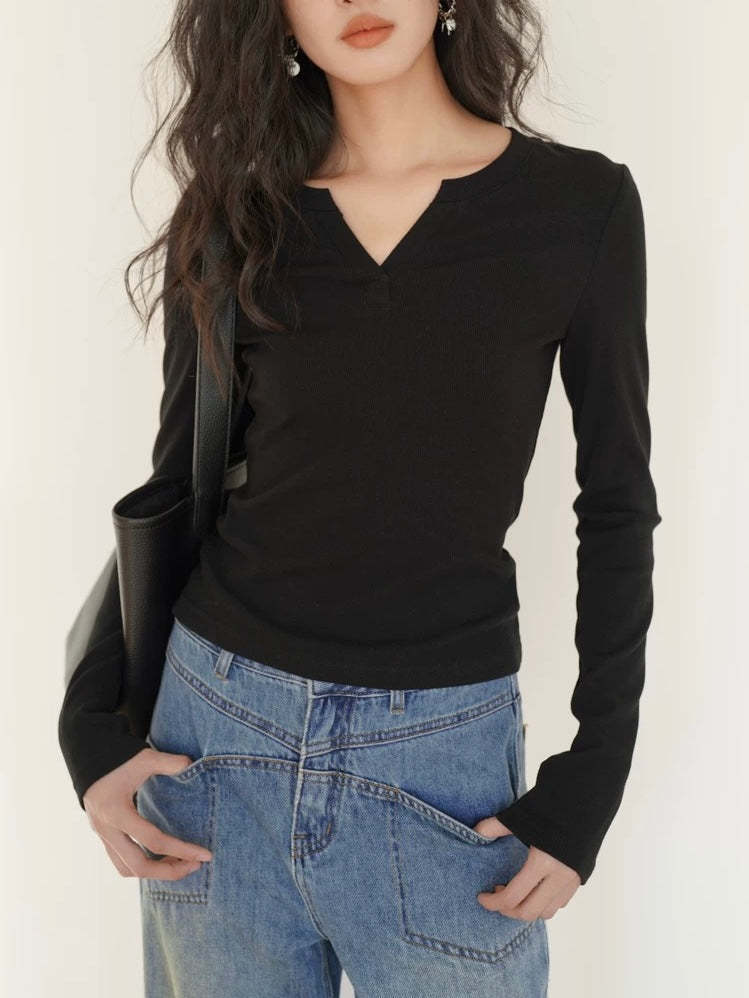 V Neck Knitted Bottoming Shirt