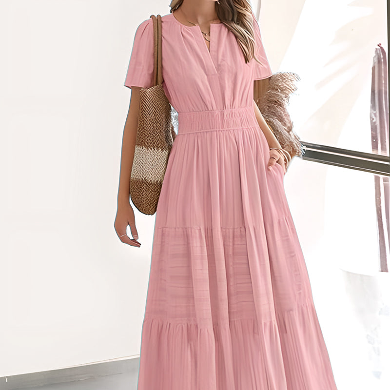 Smocked Maxi Dress – Great for Travel & Summer Strolls ☀️🧳