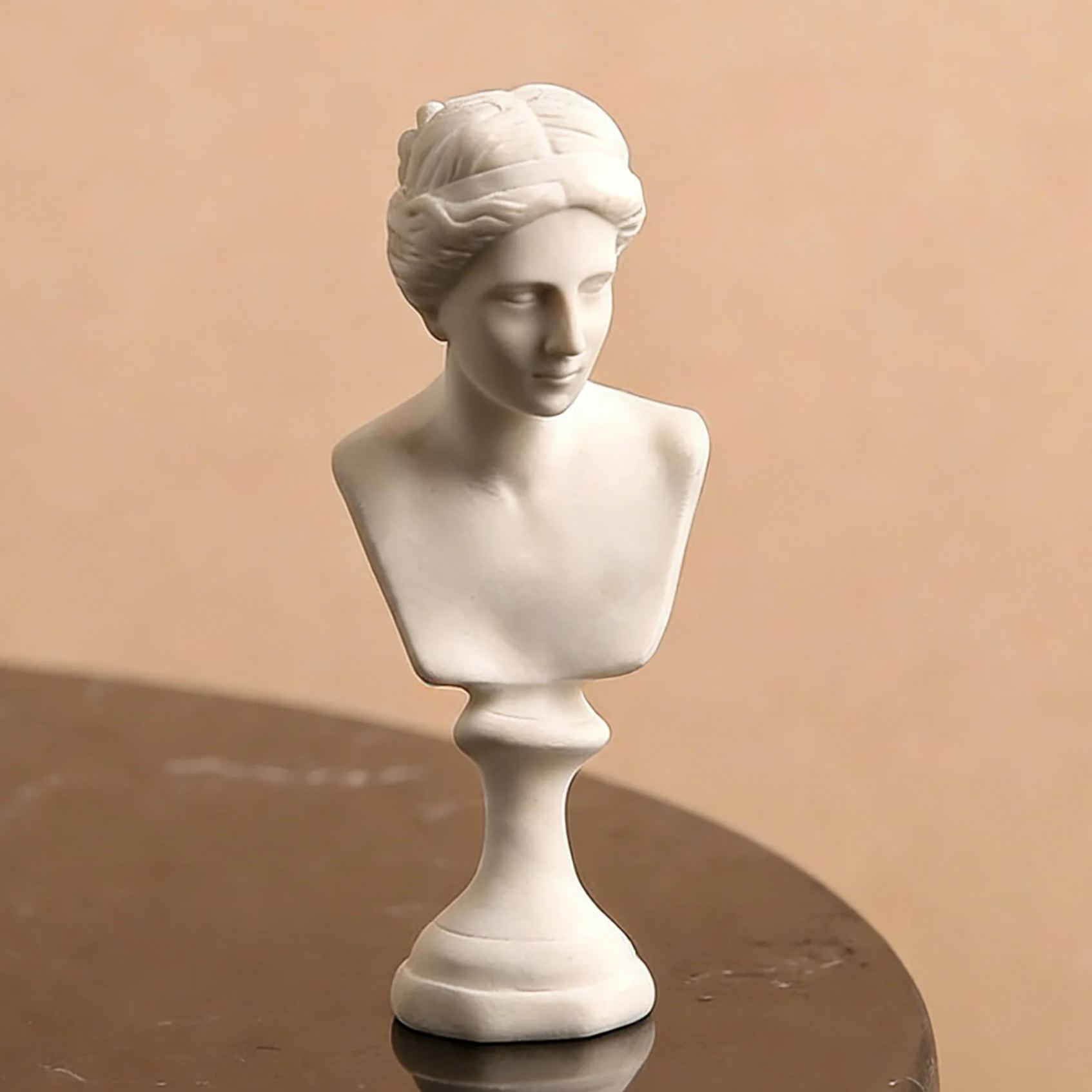 White Mini Decorative Figurine Small Home Decor C 3x3x7 cm - MuseumofUsFrame