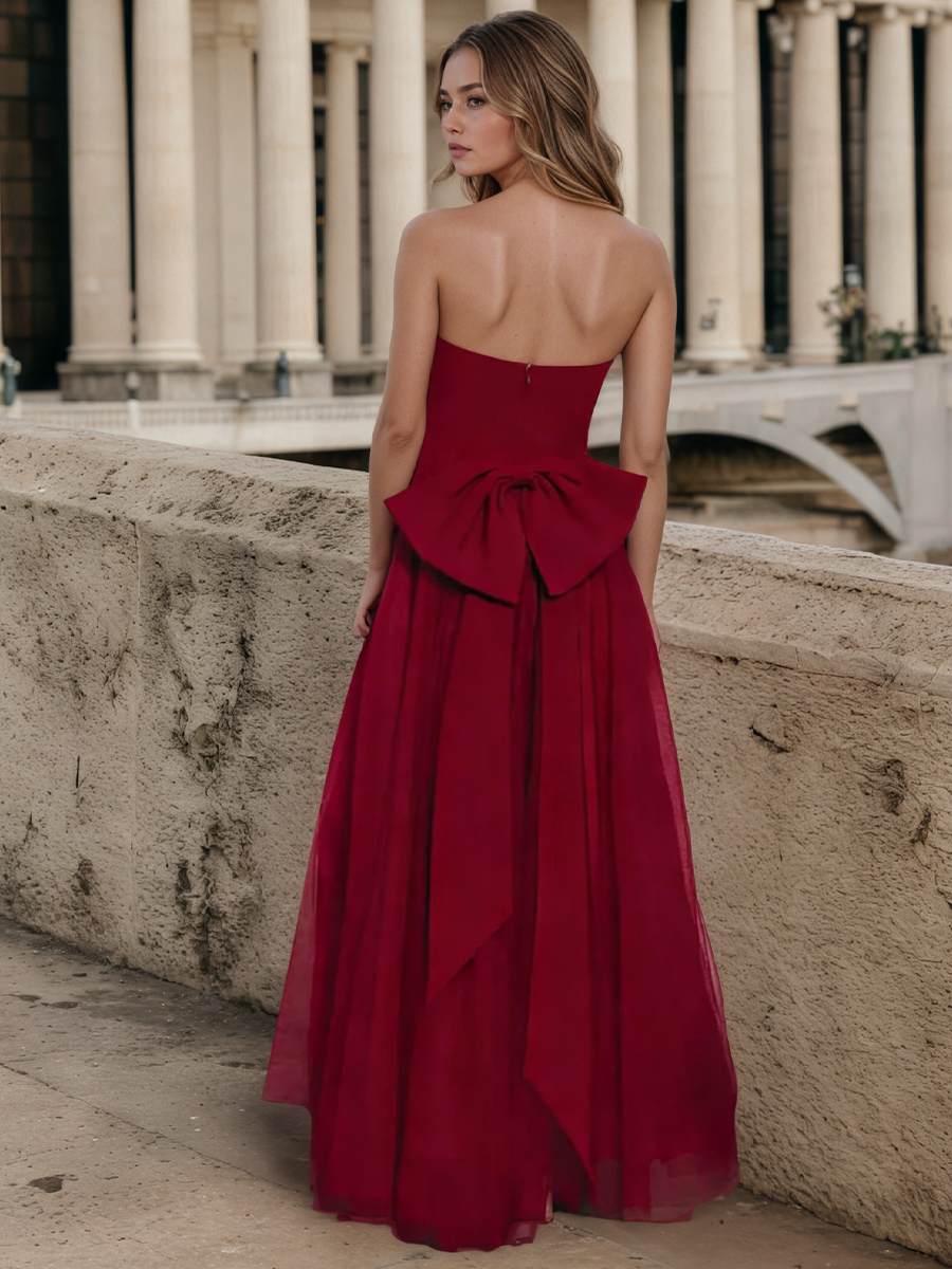 Elegant Strapless Waist-Cinching Organza Ball Gown Floor-Length Prom Gown with Bow