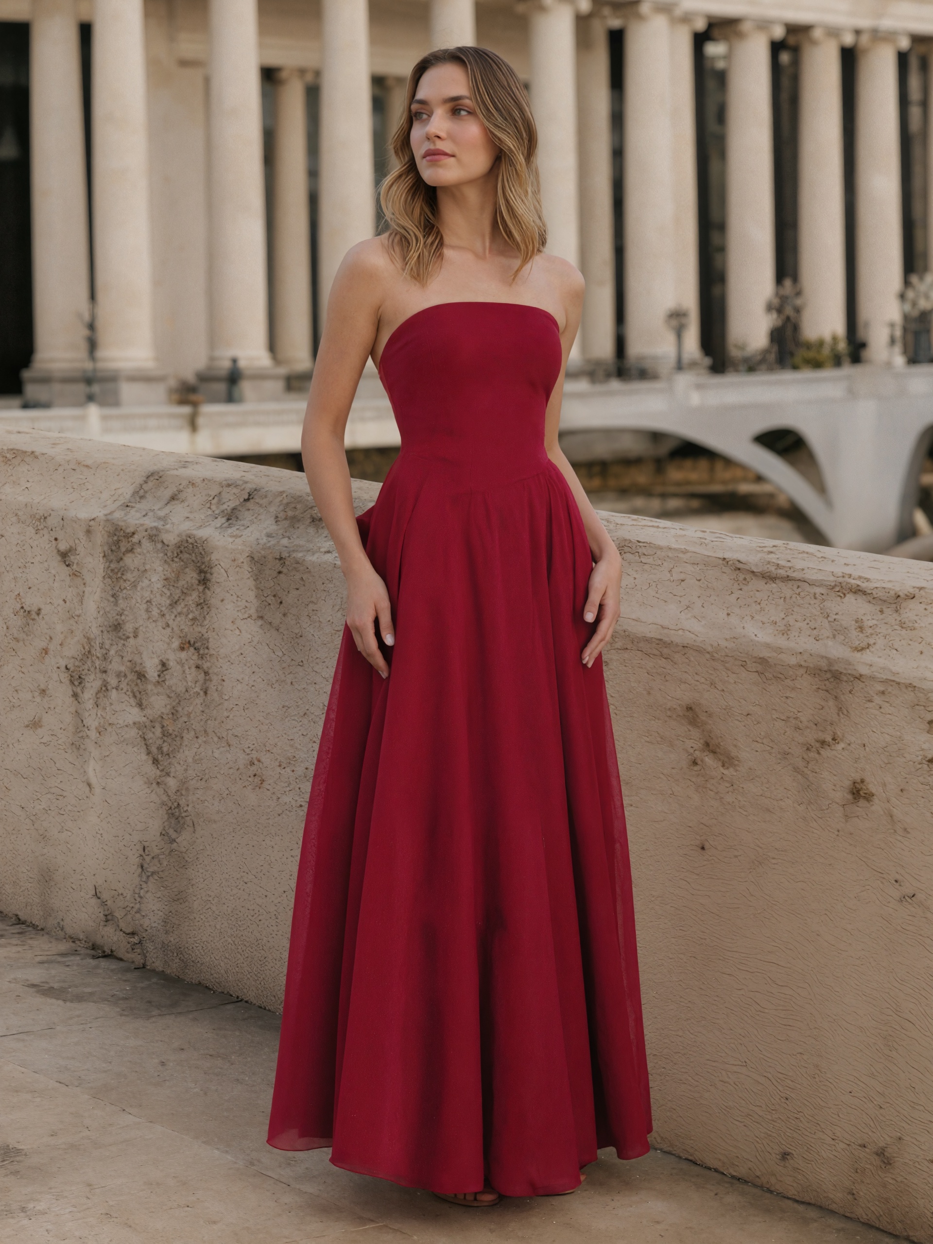 Elegant Strapless Waist-Cinching Organza Ball Gown Floor-Length Prom Gown with Bow