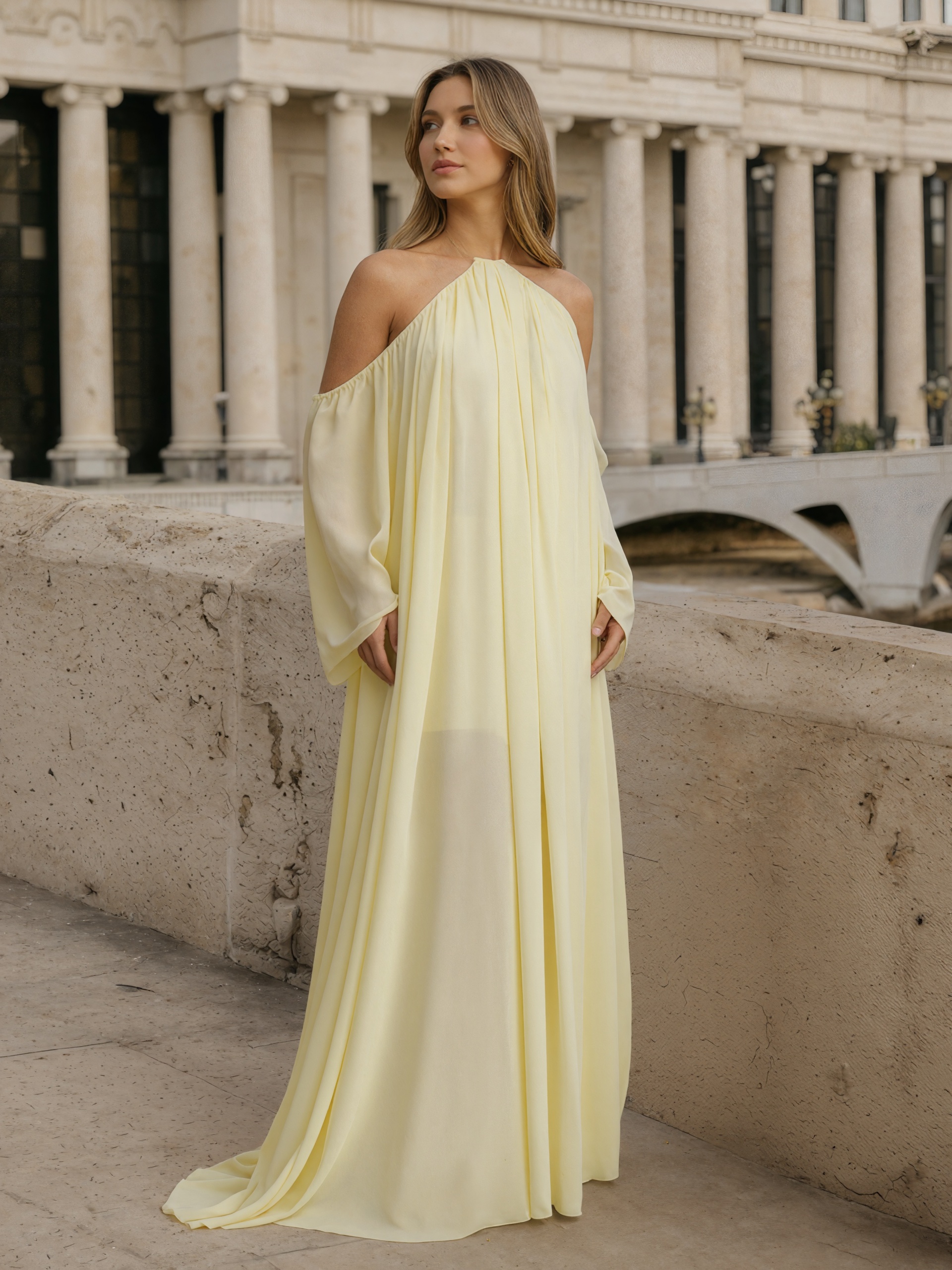 Pleated Halter Neck Chiffon A-Line Floor-Length Prom Dress